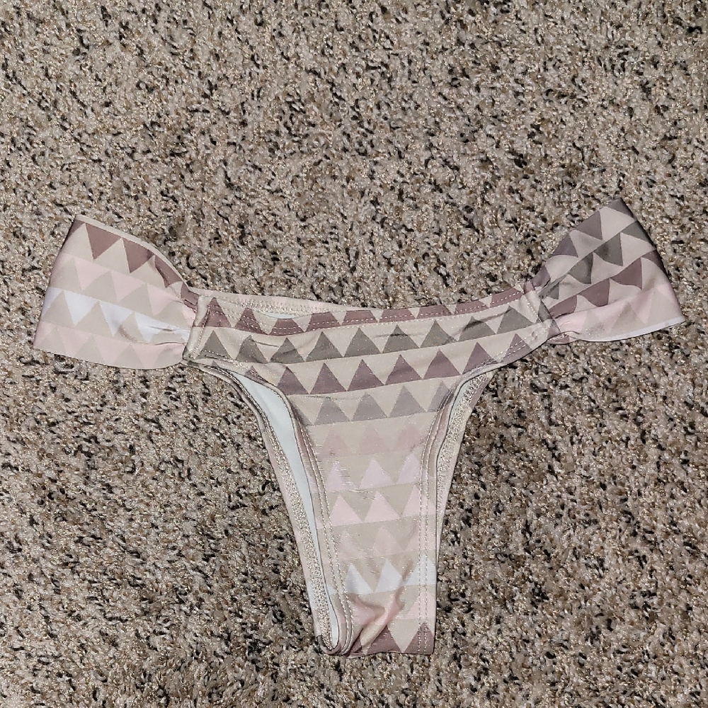 KOVEY Geometric Triangle Bikini Bottom NWOT Size Small